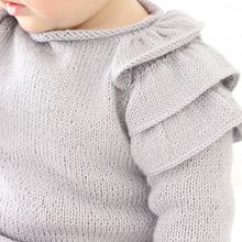 Jersey de Punto con Volantes para bebé – Tutorial y Patrón –. Un proyecto de Diseño de moda, Diseño de vestuario y Tejido de Marta Porcel Vilchez - 24.10.2017
