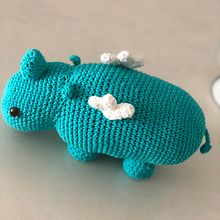 Mi Proyecto del curso: Diseño y creación de amigurumis. Projekt z dziedziny Craft, Projektowanie zabawek, Tkactwo, DIY, Sz, dełkowanie i Amigurumi użytkownika Gabi Carjuzaa - 20.10.2021