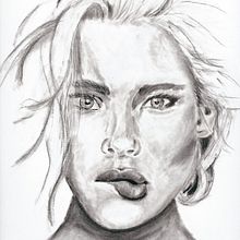 Il mio progetto del corso: Ritratto artistico al carboncino: creare atmosfere. Traditional illustration, Fine Arts, Drawing, Portrait Drawing, Realistic Drawing, and Artistic Drawing project by Agnieszka Goclowska - 10.21.2021