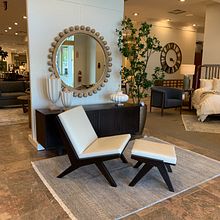 Showroom Design. Un progetto di Design di Bonnie Smith - 23.10.2021