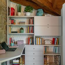2021 - CASA DI MICHELA E GIORDANO // UN HOME OFFICE SU MISURA [REALIZZAZIONE]. Un progetto di Design e creazione di mobili, Interior design, Interior Design, Architettura d'interni e Modellazione 3D di Lia Lovisolo - 28.10.2021