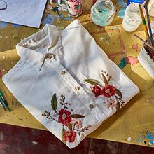 Camisas Clássicas. Design, Embroider, Botanical Illustration, Arts, Crafts, and Fashion Design project by Projeto Fio - 10.29.2021