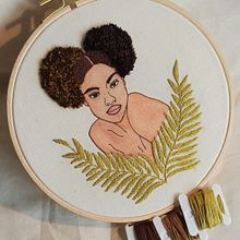 Juliana "Técnica de bordado más acuarela". Arts, and Crafts project by nicole_newman_carrillo - 11.02.2021