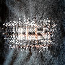 Mon projet du cours : Broderie : raccommodage de vêtements. Embroider, Sewing, DIY, Upc, cling, and Textile Design project by unefilledanslatelier - 11.06.2021