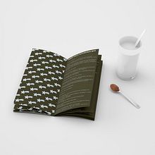 Folletos Menus de Navidad - Melia Alicante. Graphic Design, and Traditional illustration project by Pau Marques - 11.06.2021