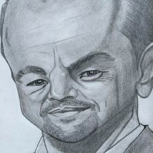 Mi Proyecto del curso: Retrato en caricatura con grafito. Un projet de Illustration traditionnelle, Dessin , et Dessin de portrait de Denisse Carcovich - 07.11.2021