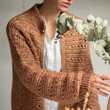 Chaqueta Raíces. Un proyecto de Diseño, Diseño de moda, Crochet, Creatividad y Tejido de Estefa González - 09.11.2021