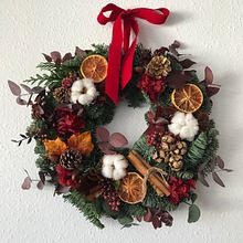 Mi Proyecto del curso: Creación de coronas con flores secas. Un projet de Design , Design d'intérieur, Pa, sagisme, DIY , et Art floral et végétal de Leonor Ferri Soler - 15.11.2021