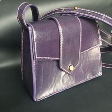 My project in Professional Leather Handbag Design course. Design, Accessor, Design, Arts, Crafts, Fashion Design, and Sewing project by delphine_celiane - 11.16.2021