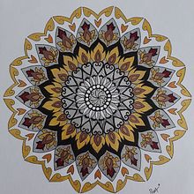 My project in The Art of Mandala Drawing: Create Geometric Patterns course. Drawing & Ink Illustration project by Phen Fleurs - 11.22.2021
