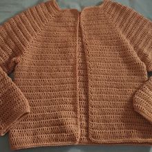Mi Proyecto del curso:  Top-down: prendas a crochet de una sola pieza . Desain Busana, Seni Serat, DIY, Dan Merenda proyek oleh carmenmucon - 11.25.2021