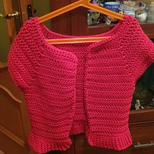 Mi Proyecto del curso:  Top-down: prendas a crochet de una sola pieza. Fashion Design, Fiber Arts, DIY, and Crochet project by luciabfp - 11.25.2021