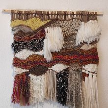 Tapiz decorativo. Un progetto di Design di accessori, Artigianato, Interior design, Interior Design, Fiber Art e Macramè di Mercè Cervera Marco - 06.11.2021