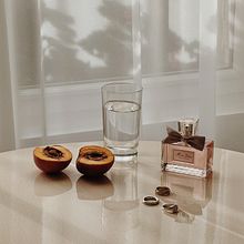 Dior . Photograph, Product Photograph, and Commercial Photograph project by Cup Of Couple - 11.29.2021