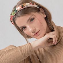 DIADEMA COLOR DE PRIMAVERA. Un proyecto de Diseño, Diseño de complementos, Diseño de jo y as de MULATT - 06.12.2021