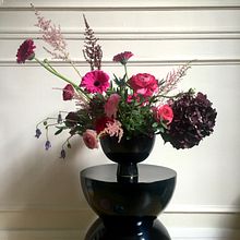 Mon projet du cours : Décor floral : compositions joyeuses et colorées. Un projet de Design d'intérieur, Pa, sagisme, Décoration, DIY , et Art floral et végétal de Noémie Wilson - 08.12.2021