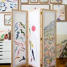 Paravent brodé. Un proyecto de Bordado, Decoración de interiores, Ilustración tradicional, Artesanía, Diseño, creación de muebles					, Diseño de interiores y Pintura de Célia Bruneau - 09.12.2021