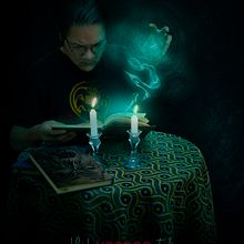 Extrayendo el conocimiento. Un proyecto de Fotografía, Fotografía de retrato, Iluminación fotográfica y Fotografía artística de El Ez - 09.12.2021