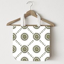 Meu projeto do curso: Desenho de estampas têxteis. Un progetto di Illustrazione tradizionale, Design di accessori, Costume design, Pattern design, Fashion design, Stampa e Stampa tessile di Geusilaine Costa Rêgo Silva - 09.12.2021