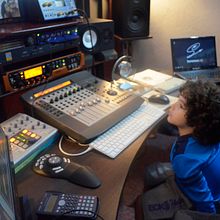 Podcast Manager in Community Management Fundamentals course. Social Media, Digital Marketing, Content Marketing, Facebook Marketing & Instagram Marketing project by Leidys Salazar - 12.10.2021