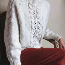 CHERRY BLOSSOM SWEATER. Un progetto di Costume design, Artigianato e DIY di Morgane Mathieu - 13.12.2021