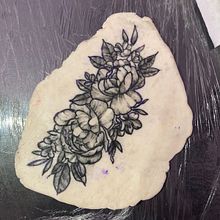 Meu projeto do curso: Tatuagem botânica com pontilhismo. Traditional illustration, Tattoo Design, and Botanical Illustration project by anderoliver86 - 12.12.2021