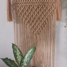 Meu projeto do curso: Macramê: nós complexos. Un projet de Création d'accessoires, Artisanat, Art textile , et Macramé de Dálete Bianca - 13.12.2021