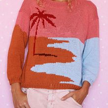 PALMTREE SWEATER. Un progetto di Costume design, DIY e Artigianato di Morgane Mathieu - 13.12.2021