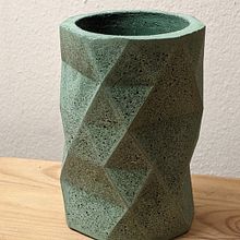 My project in Geometric Handmade Molds: Design 3D-faceted Objects course. Un progetto di Design, Design di accessori, Artigianato, Belle arti, Interior design, Interior Design, Interior Design e DIY di kiki_villarreal - 18.12.2021