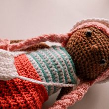 Mi Proyecto del curso: Amigurumi: diseño de ropa, pelo y complementos. Un progetto di Artigianato, Design di giocattoli, Fiber Art, Uncinetto, Amigurumi e Textile Design di Laura Stefania Duran Arias - 19.12.2021