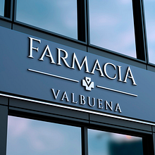 Diseño de logotipo para una farmacia ubicada en el paseo de la Castellana de Madrid.  Nuestro cliente contacto con nosotros para que les diseñáramos la identidad corporativa de su nueva farmacia.  Buscaba una imagen muy elegante alejada de la estética que. Un proyecto de Br, ing e Identidad y Diseño de logotipos de Alejandro Prieto Jaime - 20.12.2021