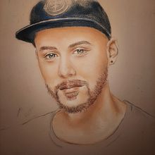Mein Kursprojekt: Illustration mit Pastell- und Buntstiften. Traditional illustration, Fine Arts, Pencil Drawing, Drawing, Portrait Drawing, Realistic Drawing, and Artistic Drawing project by carolin_burgstaller - 12.22.2021