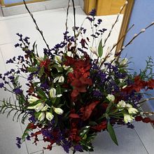 The double-sided bouquet. Floral, and Plant Design project by Rosa Maria Santamaria Careta - 12.22.2021
