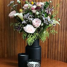 Meu projeto do curso: Criação de buquês de flores do zero. Un progetto di Interior design, Paesaggismo, Interior Design, DIY e Design floreale e vegetale di Raquel Vendruscolo - 22.12.2021