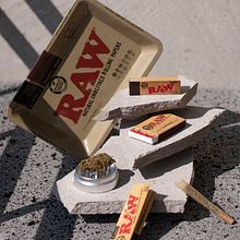 Smoke Kit / RAW products. Un projet de Publicité, Photographie, Photographie de produits, Éclairage photographique, Photographie numérique , et Photographie publicitaire de Eduardo Bonifaz León - 27.12.2021