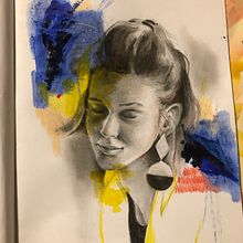 Mi Proyecto del curso: Retrato con técnicas mixtas: captura emociones y expresiones Ein Projekt aus dem Bereich Bildende Künste, Bleistiftzeichnung, Zeichnung, Porträtzeichnung, Realistische Zeichnung und Artistische Zeichnung von Majka Tkáčiková - 27.12.2021