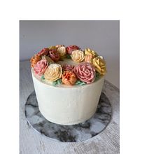 Mi Proyecto del curso: Flores de crema de mantequilla para cake design. Een project van  Ontwerp y DIY van Noelia Durban Hernández - 28.12.2021