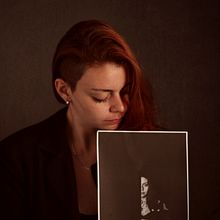 Meu projeto do curso: Autorretrato fotográfico Fine Art. Een project van Fotografie, Fotografische postproductie, Retoucheren van foto's, Portretfotografie, Studiofotografie, Artistieke fotografie, Fotomontage y Fotografische zelfportretten van Priscila da Costa Veiga - 29.12.2021