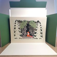 "The Little Fox", Paper Cutting: Create Paper Scenes with Depth. Un projet de Papercraft, Créativité, Stor , et telling de Petra Staav - 03.01.2022