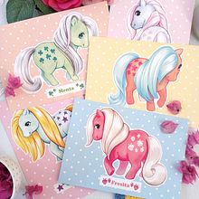 Ponitos. Un proyecto de Ilustración tradicional, Dibujo, Dibujo con lápices de colores, Ilustración infantil, Ilustración con tinta, Dibujo artístico y Diseño de personajes de Irene Roga - 01.06.2021