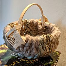 Yarn & vegetal fiber, try 1. Arts, Crafts, Interior Design, Decoration, Fiber Arts, and Textile Design project by g_massicotte - 01.05.2022