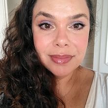 Meu projeto do curso: Introdução a técnicas de maquiagem profissional. Un progetto di Cinema, video e TV, Direzione artistica, Fashion design e Fotografia di moda di Tatiana Siqueira - 05.01.2022