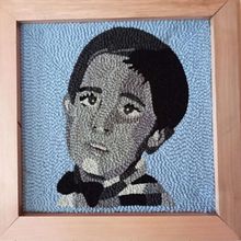 Mi Proyecto del curso: Bordado con punch needle: pasa de la imagen al retrato "Gabriel". Projekt z dziedziny  Haft,  Haft pętelkow, Wzornictwo tekst i liów użytkownika Yeniffer Colipi - 05.01.2022