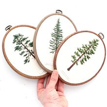 Evergreen Tree Embroidery. Projekt z dziedziny  Haft i  Tkactwo użytkownika Anna Hultin - 09.01.2022
