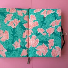 Mi Proyecto del curso: Patrones botánicos en sketchbook: conquista la página en blanco. Un progetto di Illustrazione tradizionale, Pattern design, Illustrazione botanica e Sketchbook di Elena Narro Medrano - 09.01.2022