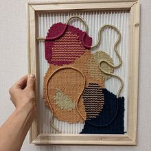 My project in Contemporary Tapestry Weaving course. Projekt z dziedziny Craft, Dekoracja wnętrz,  Tkactwo, Tkanie, Wzornictwo tekst i liów użytkownika Darya Churilina - 10.01.2022