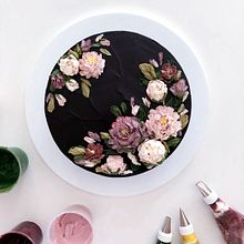 Buttercream Peony Cake. Design, Arts, and Crafts project by Liz Shim - 01.11.2022