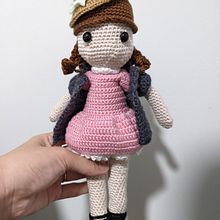 My project in Amigurumi: Design Clothing, Hair and Accessories course. Un progetto di Artigianato, Design di giocattoli, Fiber Art, Uncinetto, Amigurumi e Textile Design di stacyoxs - 10.01.2022