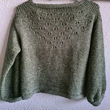 Mi Proyecto del curso: Introducción al punto con agujas circulares. Un progetto di Design di accessori, Fiber Art, Maglia e Textile Design di Pilar Gómez-Rodulfo - 11.01.2022
