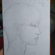 Meu projeto do curso: Caderno de retratos: explore o rosto humano. Projekt z dziedziny Sketching,  R, sunek, Portret,  R, sunek art, st, czn i Sketchbook użytkownika Sofia Elena Alves de Godoy - 16.01.2022